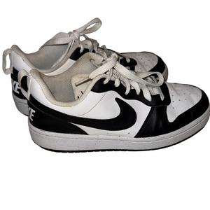 Nike Court Low SE - Size 4.5 youth